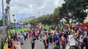 bailatón de colores Confa