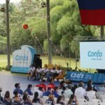 Personas en evento de Inauguración de los Juegos