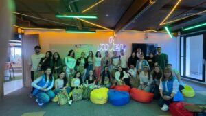 jóvenes de qué nivel felices por el taller